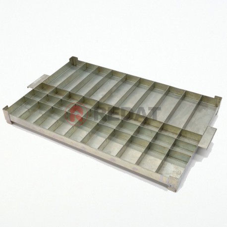 UNIVERSAL TRAY